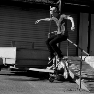 skateboarding_5918BW