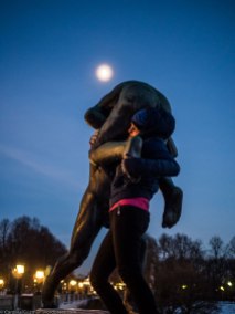 A Couchsurfer having some good old statue fun in Frognerparken.